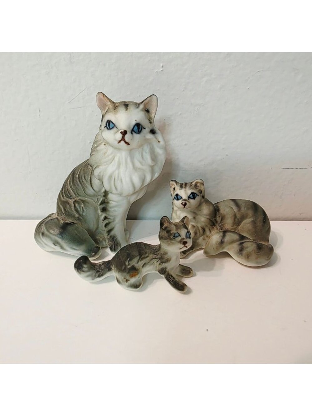 3 Vtg Mini Gray Stripped Tabby Kitty Cat Kittens Ceramic Figurine Sitting Laying